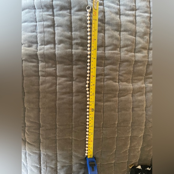 Waxing Poetic pale pink opalescent Beaded Necklace - Picture 4 of 4